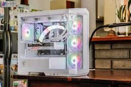 Tour MSI M100R PZ Blanc i7 13700KF RTX 4070Ti SUPER